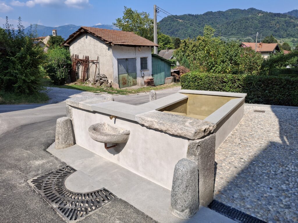 Lavatoio Cazzulino dopo il restauro del 2024. Foto da Archivio storico digitale del Comune di Imbersago. Si ringrazia Tullio Riva