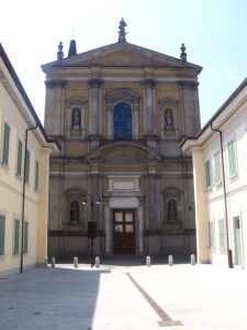 Chiesa parrocchiale dell’Immacolata e San Zeno, esterno. Foto di Geobia, CC BY-SA 3.0 Wikimedia Commons