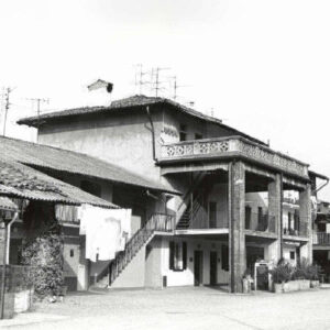 Cascina Taranta, immagine storica. Foto da www.lombardiabeniculturali.it