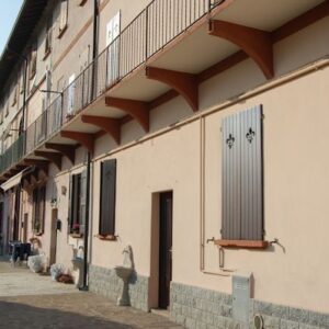 Cascina Belvignate, esterno. Foto da www.vivicassano.it