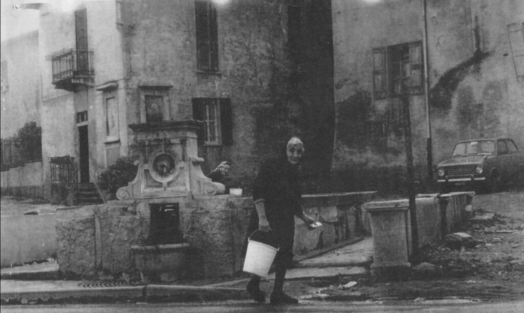 Lavatoio di Cascina Garavesa, prima del restauro. Da archiviostoricodigitale.comune.imbersago.lc.it