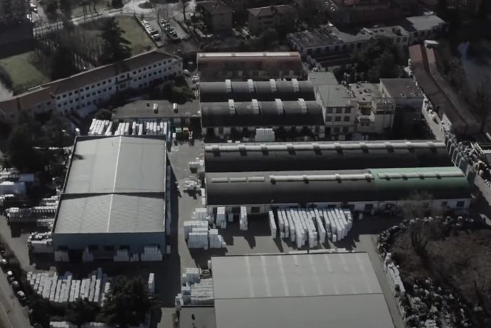 I.C.S. (Industria Composizioni Stampate), Canonica d'Adda. Foto www.ics-italy.eu