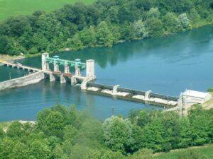 La Centrale “Pietro Rusca” di Cassano, veduta. Foto da www.eneco.it