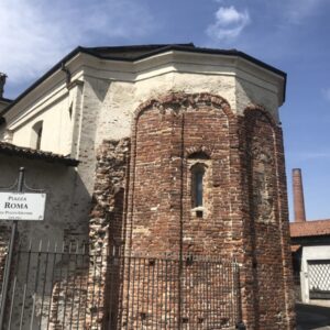 Basilica Autarena, esterno. Foto da turismo.parcoaddanord.it