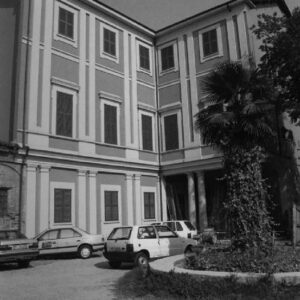Villa Monti Robecchi, immagine storica. Foto da www.lombardiabeniculturali.it