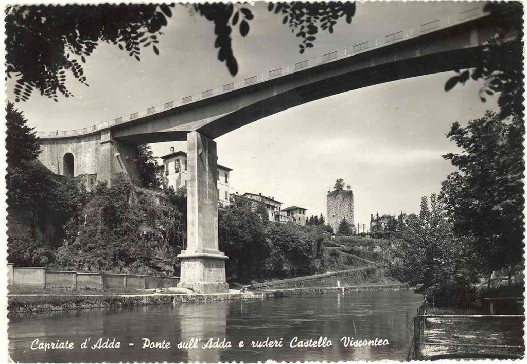 Ponte sull’Adda Ponte tra Trezzo e Capriate San Gervasio. Foto di Albertomos, Public domain, via Wikimedia Commons