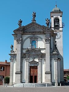 Parrocchia di San't Alessandro, facciata. Foto di Mannivu, CC BY-SA 4.0, via Wikimedia Commons