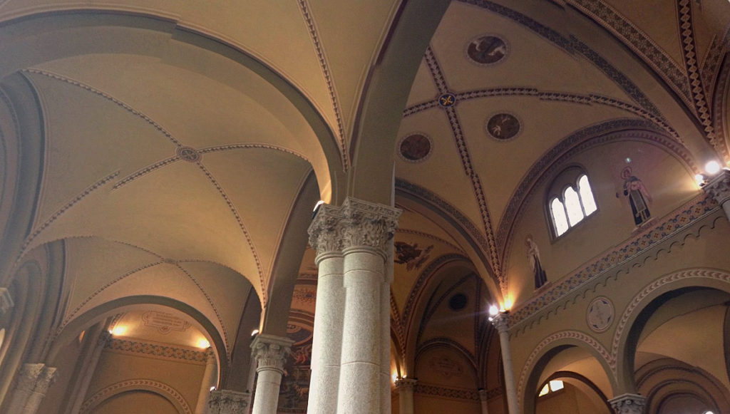 Parrocchia di San Bartolomeo, interno. Foto di Garden 65