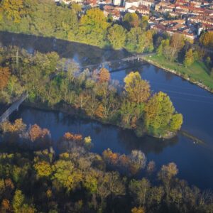 Passerella Pestalozza, veduta dall'alto. Foto da turismo.parcoaddanord.it