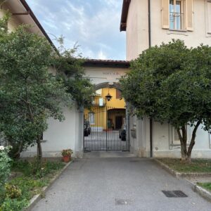 Robbiate, piazza Airoldi, ingresso