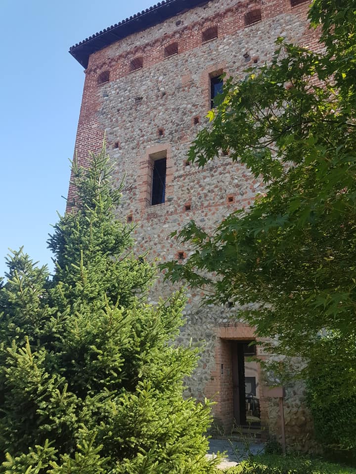 Torre di Via Castello, esterno, foto da www.prolococornatedadda.it