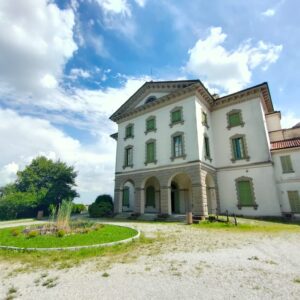 Villa Gina. Foto da turismo.parcoaddanord.it