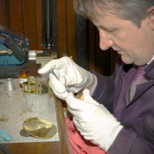 Pezzi Preziosi dal 1902 - Orologeria Gioielleria. Foto da http://www.gioielleriapezzi.it