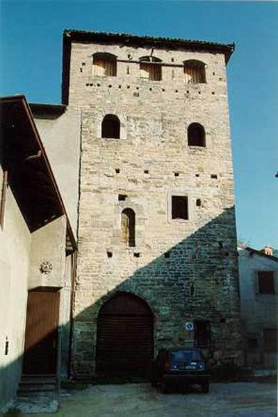 Torre di Villa d'Adda, veduta. Foto da www.lombardiabeniculturali.it