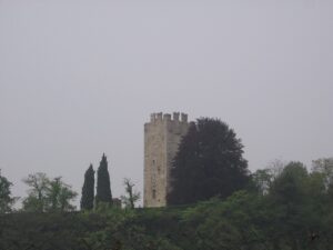 Castello Vimercati Sozzi, veduta. Foto di MyName (Ago76), Public domain, via Wikimedia Commons